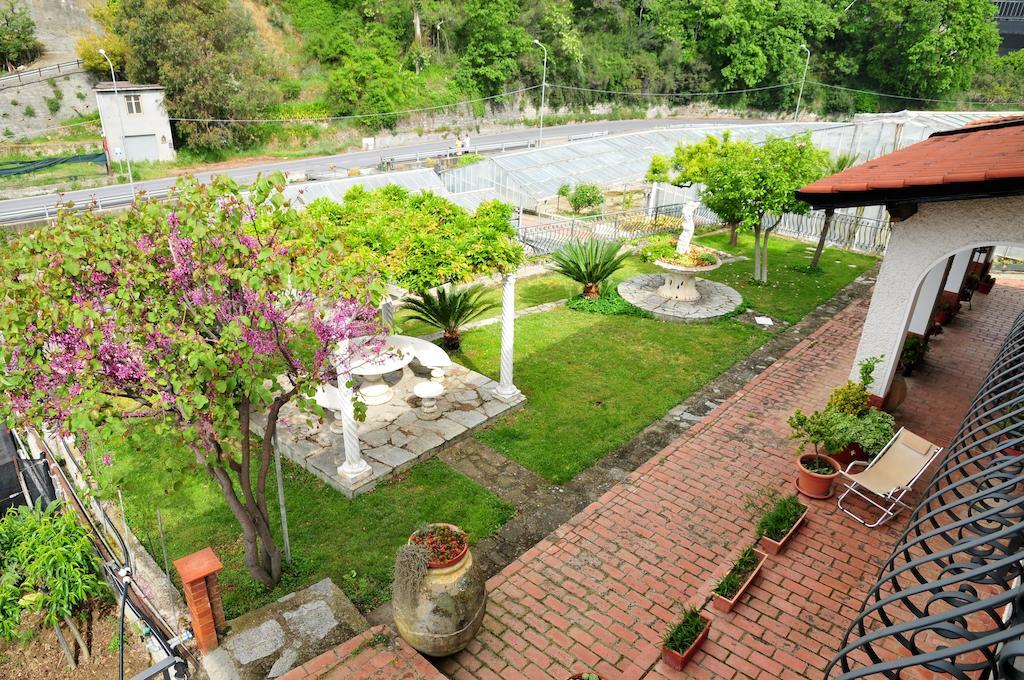 Villa Le Rose San Biagio della Cima Exterior foto