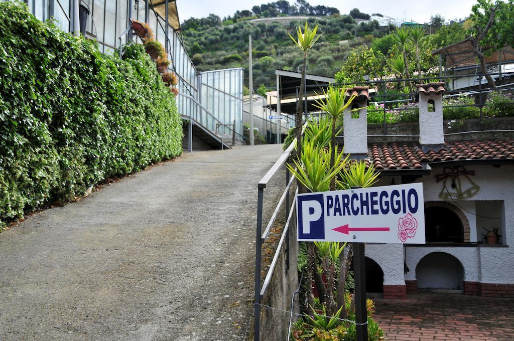 Villa Le Rose San Biagio della Cima Exterior foto